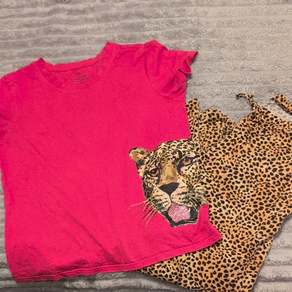 Victoria's Secret Pink and Brown Short Sleeve Tees